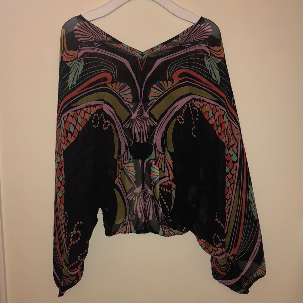 FREE PEOPLE TOP— NWT